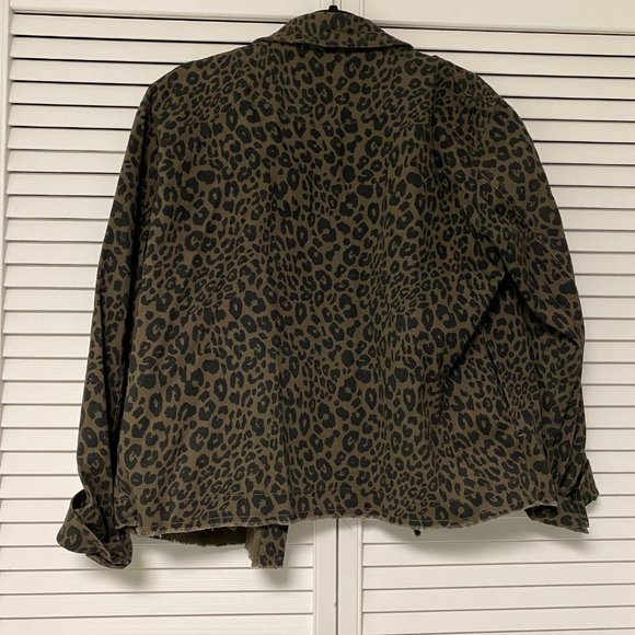 Sanctuary Cheetah Raw Hem Trucker Jacket / Shacket - Picture 3 of 4